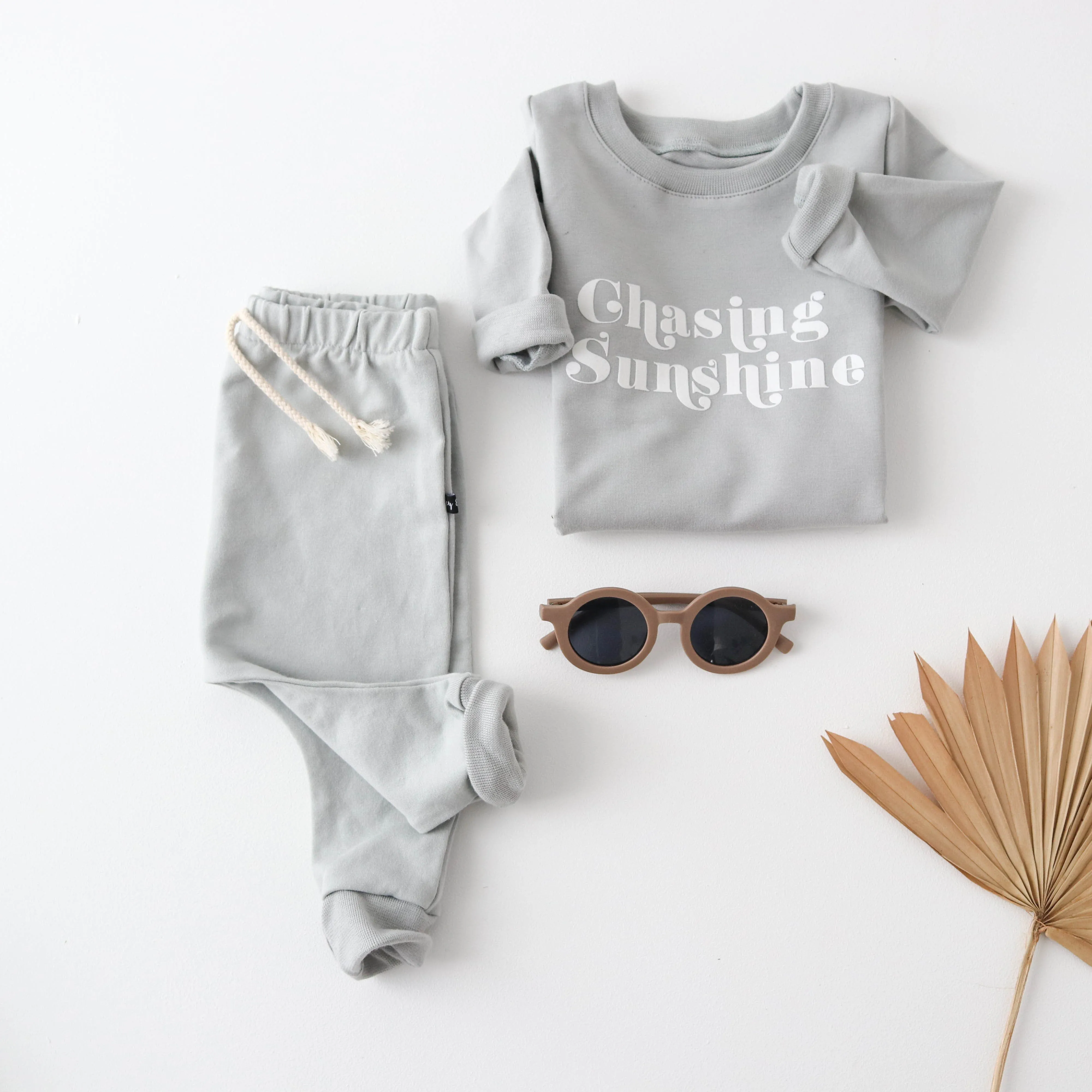 CHASING SUNSHINE Sweatshirt - Stone