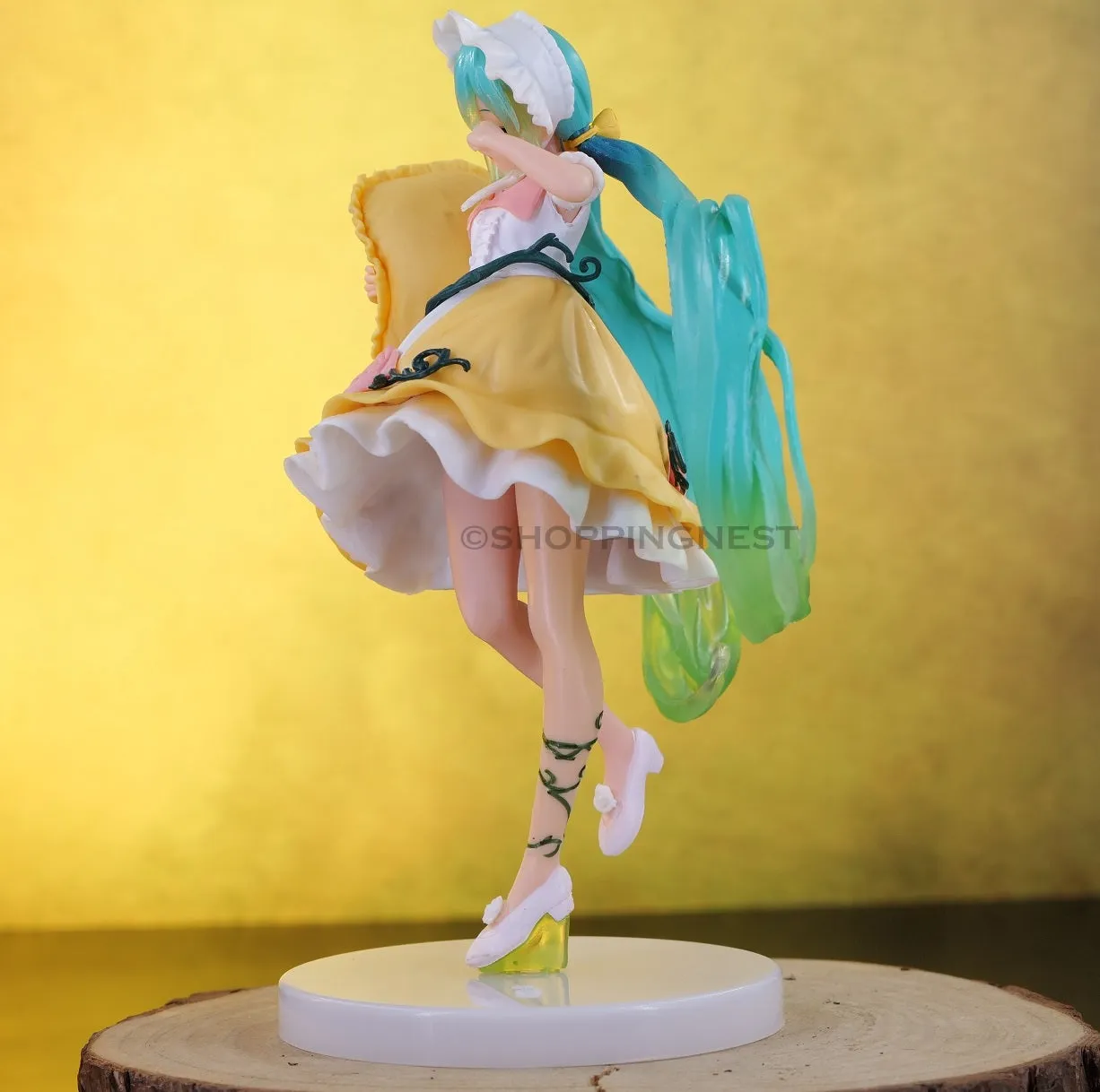 Hatsune Miku (Sleeping Beauty Ver.) Wonderland Figure | 20 CM |