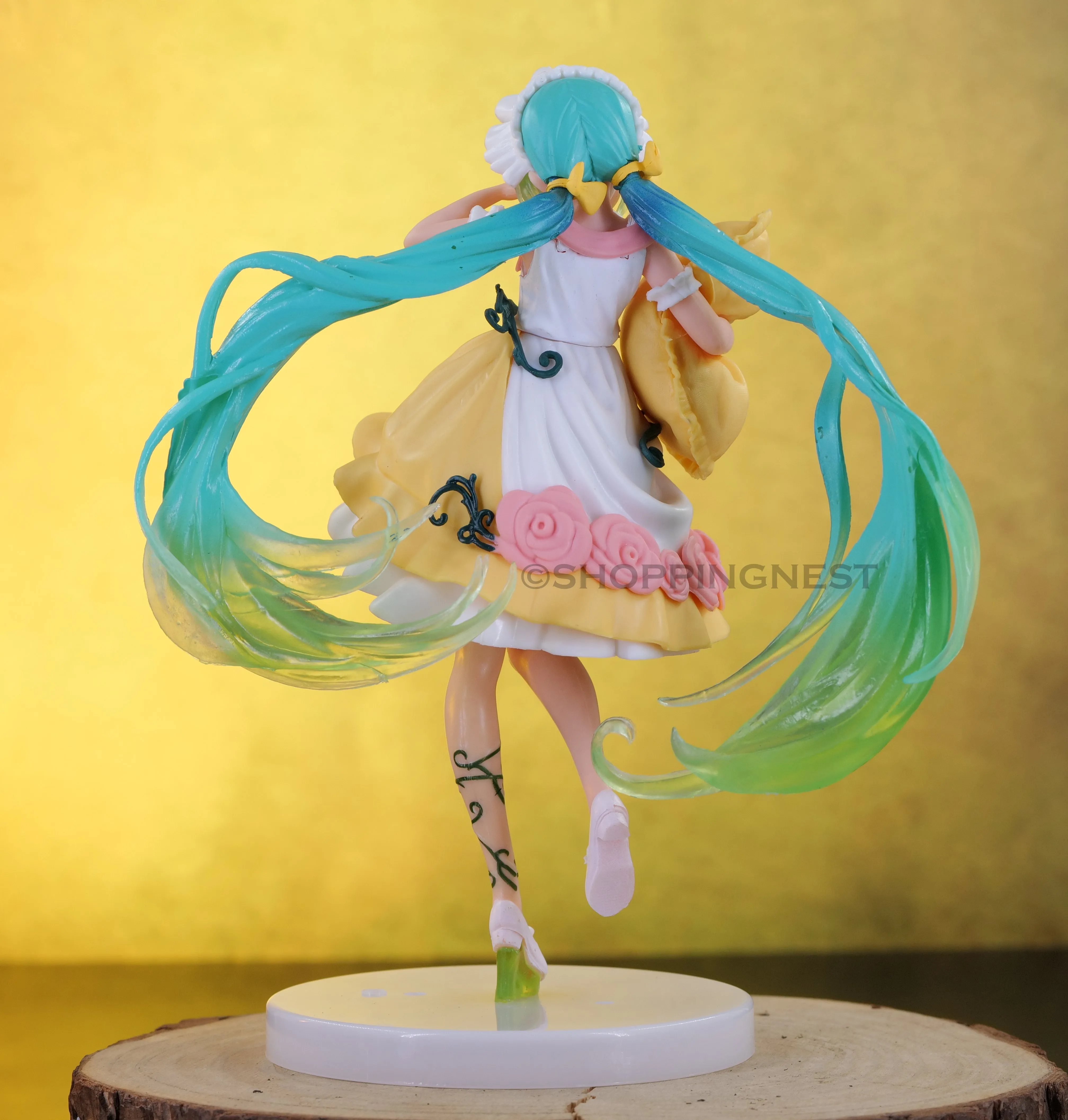 Hatsune Miku (Sleeping Beauty Ver.) Wonderland Figure | 20 CM |