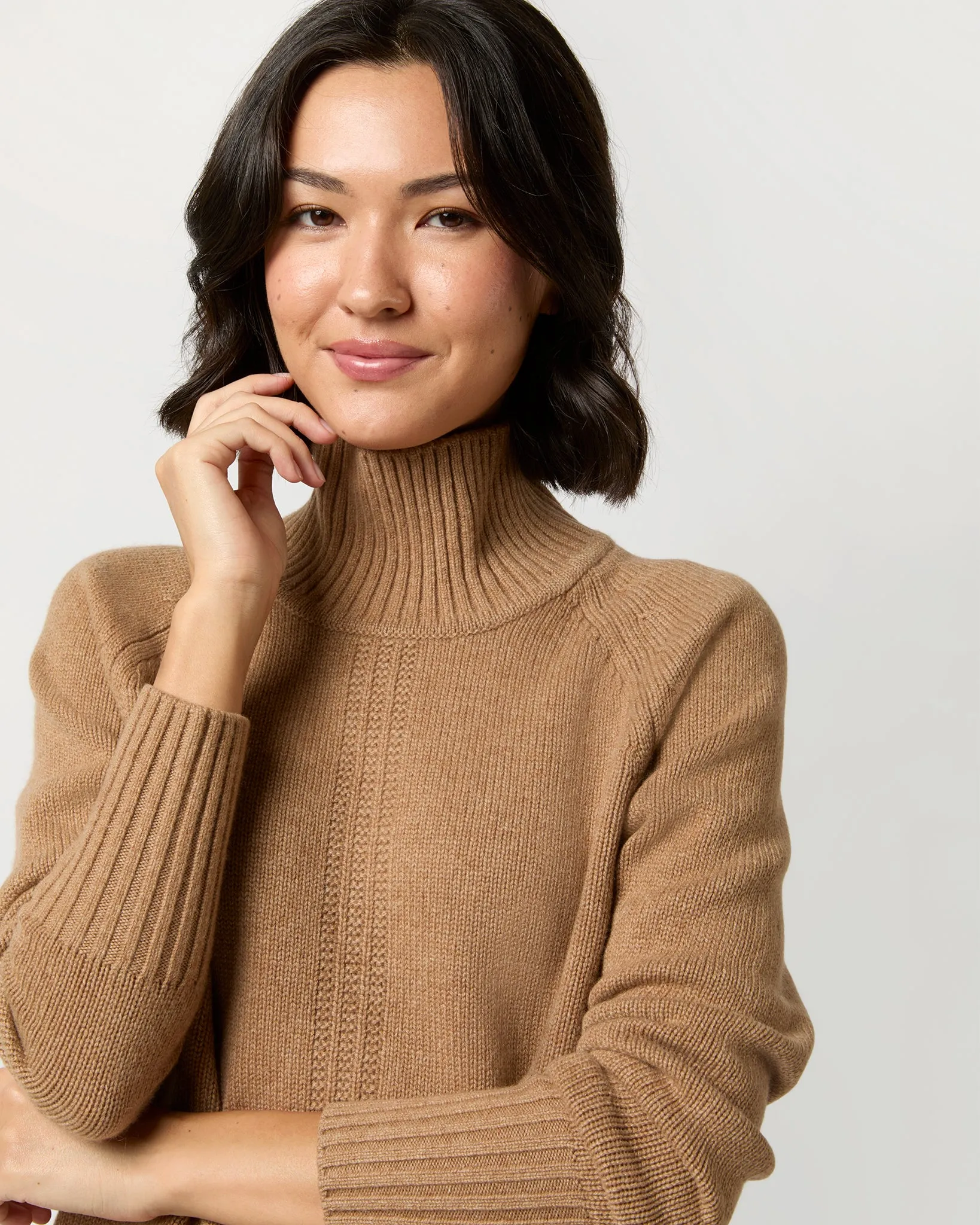 Lisette Turtleneck Sweater in Camel Cashmere