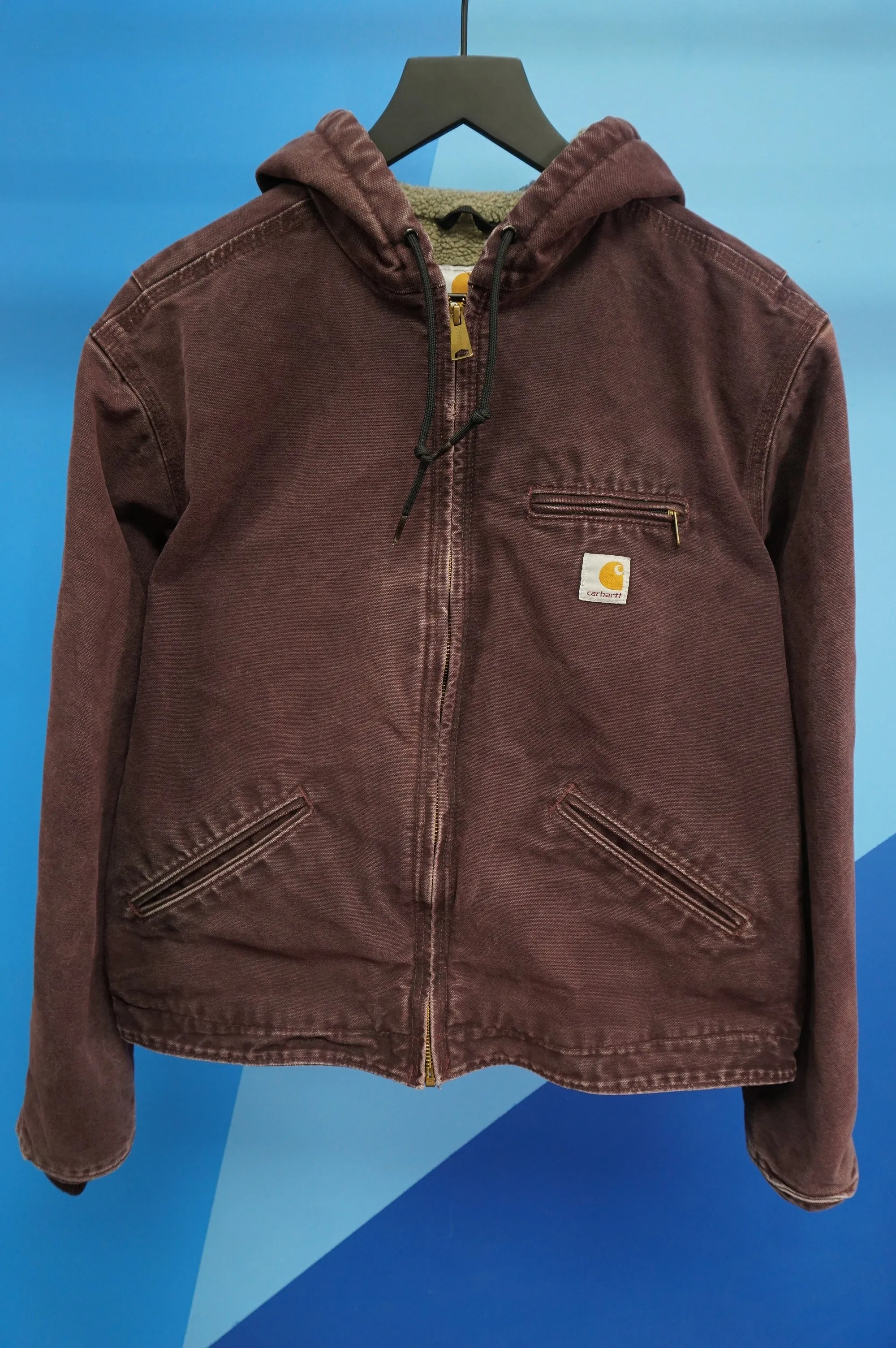 (Women's L) Burgundy Sherpa Lined Carhartt Jacket